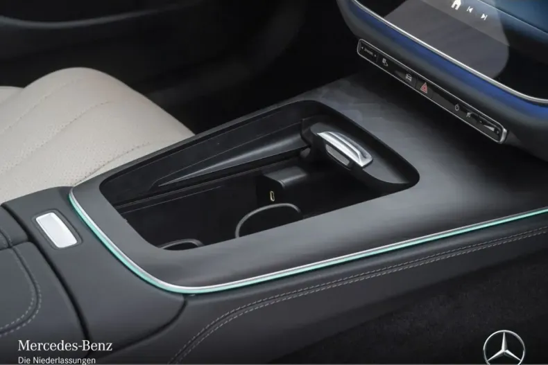 Mercedes-Benz E 220 din 2024 cu 17.795 km - oferta MER169098 - foto 16