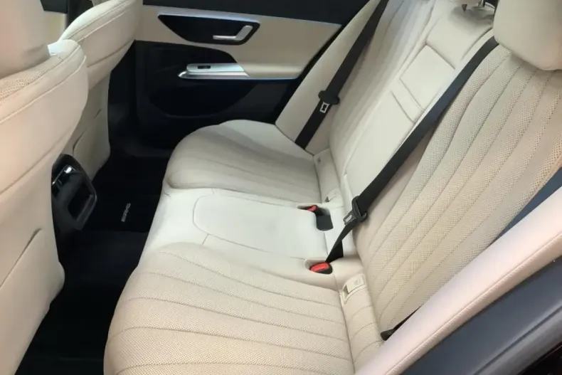 Mercedes-Benz E 200 din 2025 cu 19.900 km - oferta MER169100 - foto 14