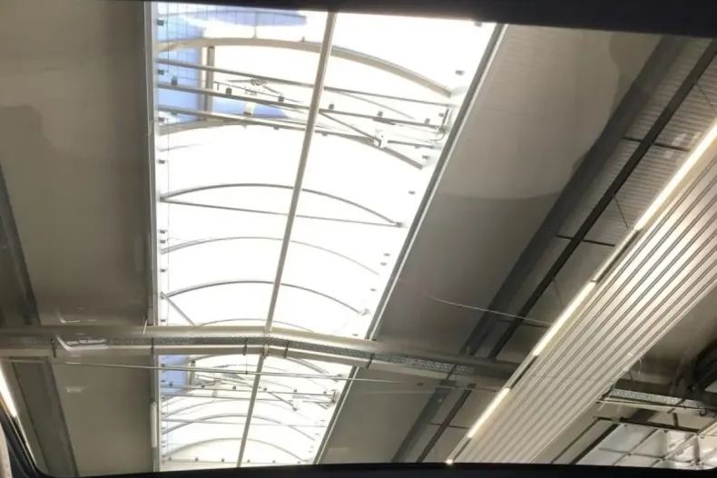 Mercedes-Benz E 200 din 2025 cu 19.900 km - oferta MER169100 - foto 18