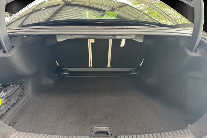 Mercedes-Benz E 200 din 2025 cu 19.500 km - oferta MER169105 - foto 14