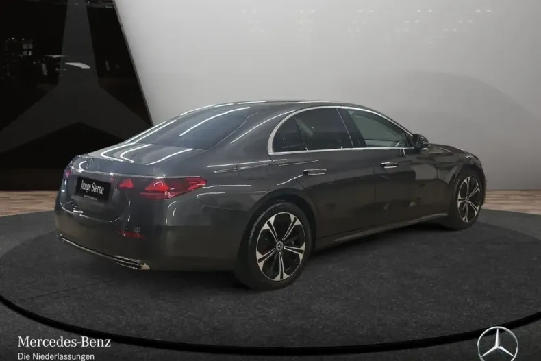 Mercedes-Benz E 300 din 2024 cu 18.850 km - oferta MER169106 - foto 8