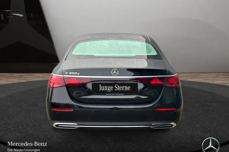 Mercedes-Benz E 300 din 2025 cu 20.364 km - oferta MER169118 - foto 9