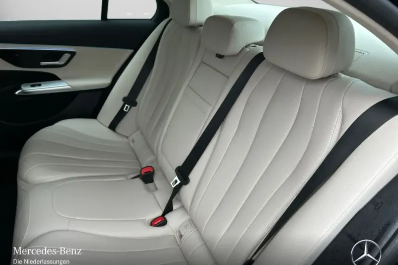 Mercedes-Benz E 300 din 2025 cu 20.364 km - oferta MER169118 - foto 12