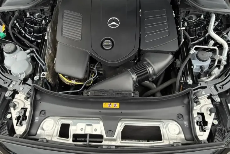 Mercedes-Benz E 300 din 2024 cu 37.053 km - oferta MER169121 - foto 5