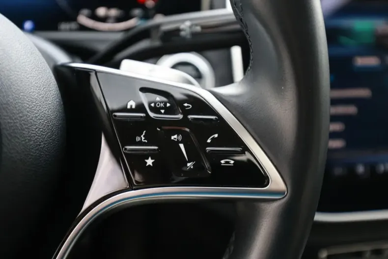 Mercedes-Benz E 300 din 2024 cu 29.385 km - oferta MER169122 - foto 27