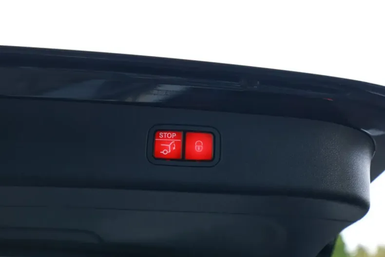 Mercedes-Benz E 300 din 2024 cu 29.385 km - oferta MER169122 - foto 35