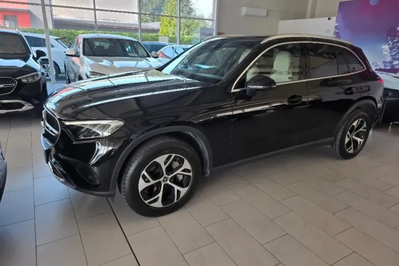 Mercedes-Benz GLC 300 din 2024 cu 27.000 km - oferta MER169123 - foto 3