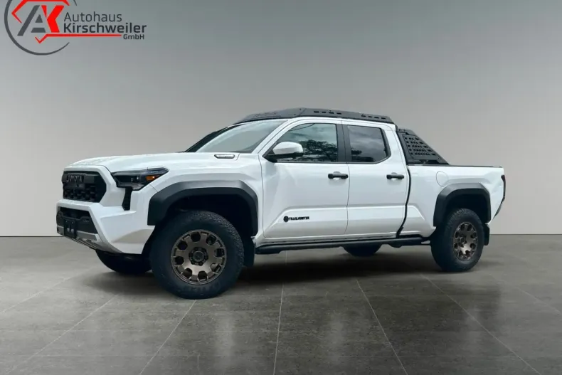 Toyota Tacoma din 2025 cu 3.000 km - oferta TOY169132 - foto 1