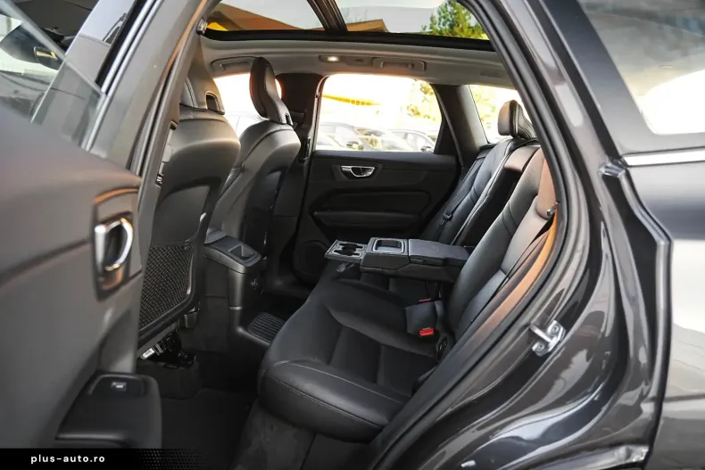 Volvo XC60 din 2021 cu 55.980 km - oferta VOL169157 - foto 20