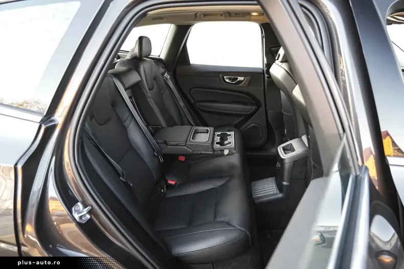 Volvo XC60 din 2021 cu 55.980 km - oferta VOL169157 - foto 21