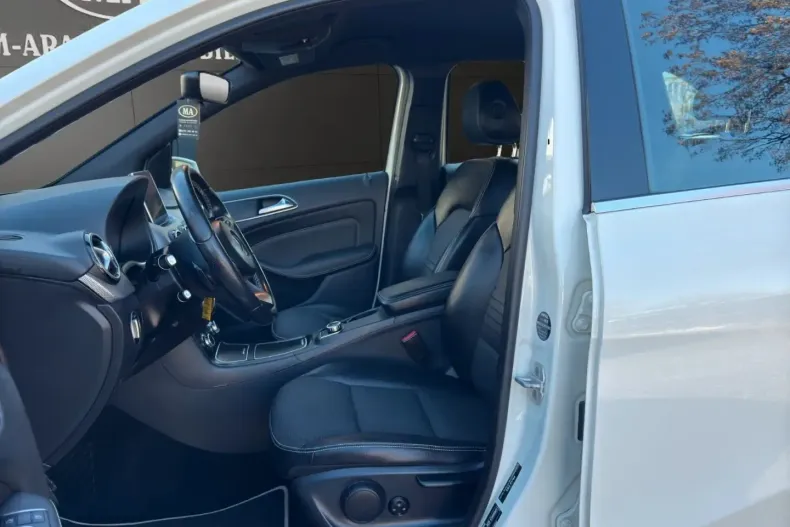 Mercedes-Benz GLC 220 din 2023 cu 51.000 km - oferta MER169169 - foto 9