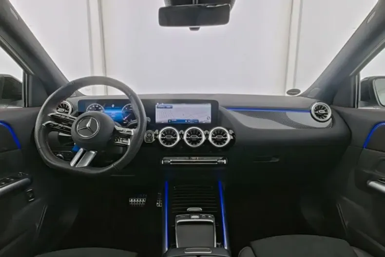 Mercedes-Benz GLA 220 din 2024 cu 18.780 km - oferta MER169171 - foto 5