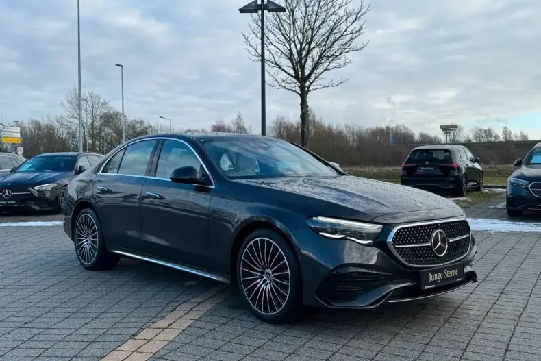 Mercedes-Benz E 450 din 2023 cu 8.882 km - oferta MER169172 - foto 1