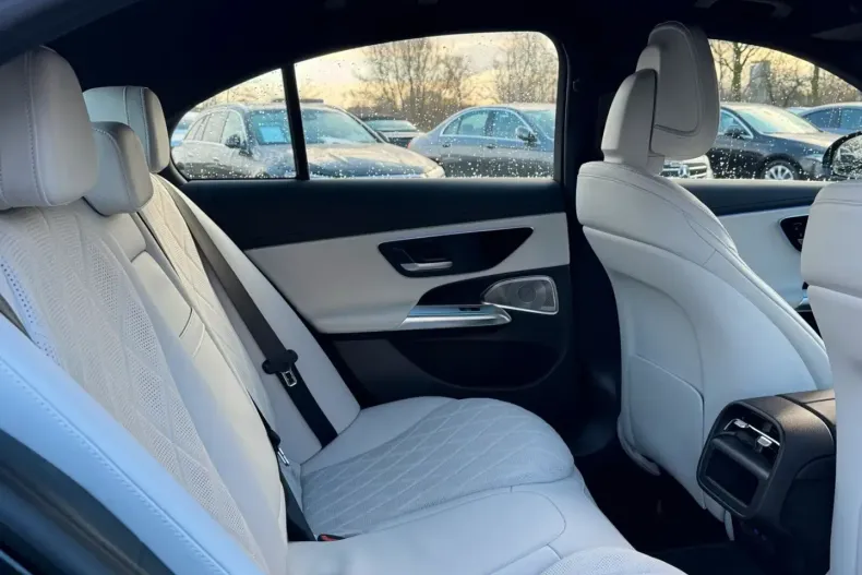 Mercedes-Benz E 450 din 2023 cu 8.882 km - oferta MER169172 - foto 17