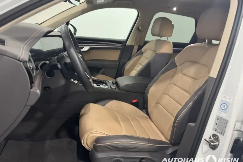 Volkswagen Touareg din 2024 cu 43.633 km - oferta VOL169191 - foto 6