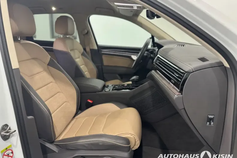 Volkswagen Touareg din 2024 cu 43.633 km - oferta VOL169191 - foto 7