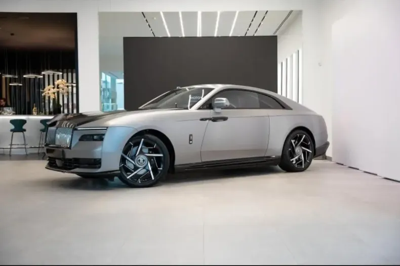 Rolls-Royce Spectre din 2025 cu 5.300 km - oferta ROL169193 - foto 1