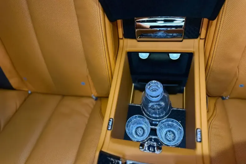 Rolls-Royce Cullinan din 2024 cu 6.071 km - oferta ROL169194 - foto 22