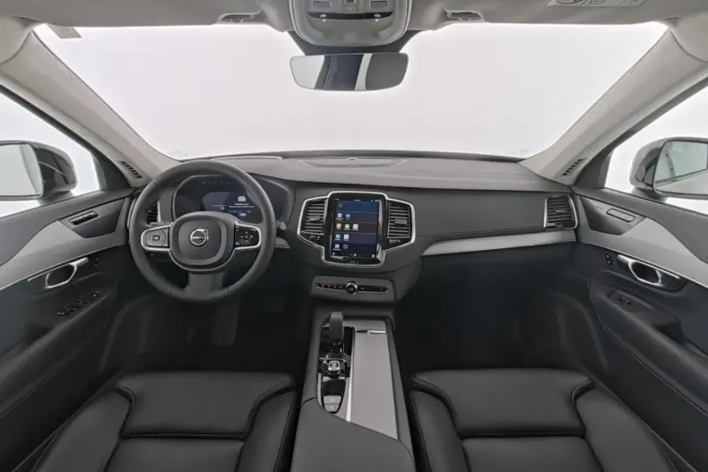 Volvo XC90 din 2022 cu 61.822 km - oferta VOL169202 - foto 3