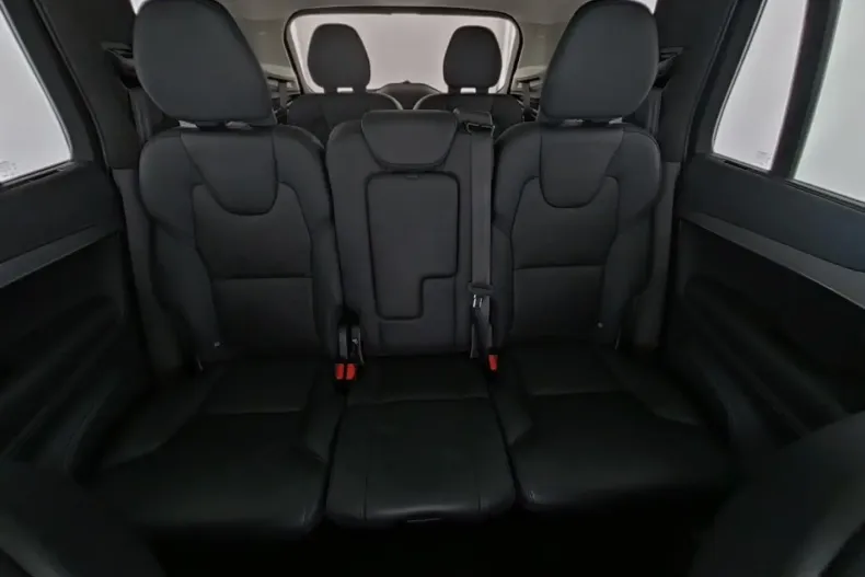 Volvo XC90 din 2022 cu 61.822 km - oferta VOL169202 - foto 5