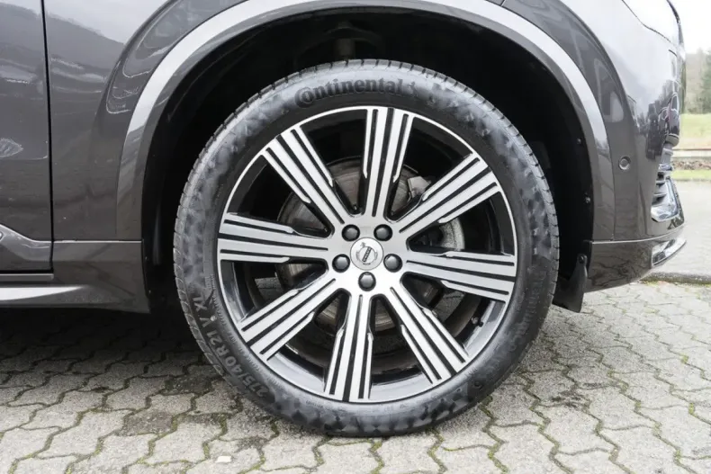 Volvo XC90 din 2023 cu 47.099 km - oferta VOL169208 - foto 4