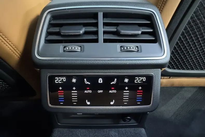 Audi RS6 din 2023 cu 45.433 km - oferta AUD169210 - foto 29