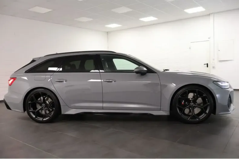 Audi RS6 din 2025 cu 19.956 km - oferta AUD169214 - foto 3