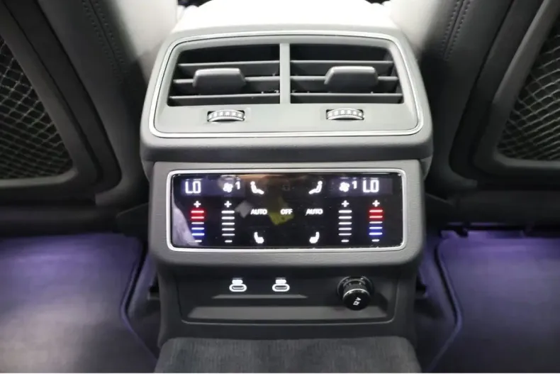 Audi RS6 din 2025 cu 19.956 km - oferta AUD169214 - foto 14