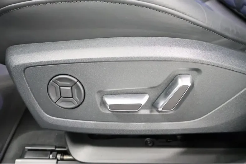 Audi RS6 din 2025 cu 19.956 km - oferta AUD169214 - foto 19