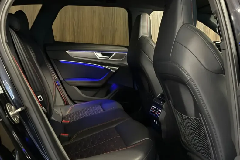 Audi RS6 din 2023 cu 59.900 km - oferta AUD169215 - foto 17