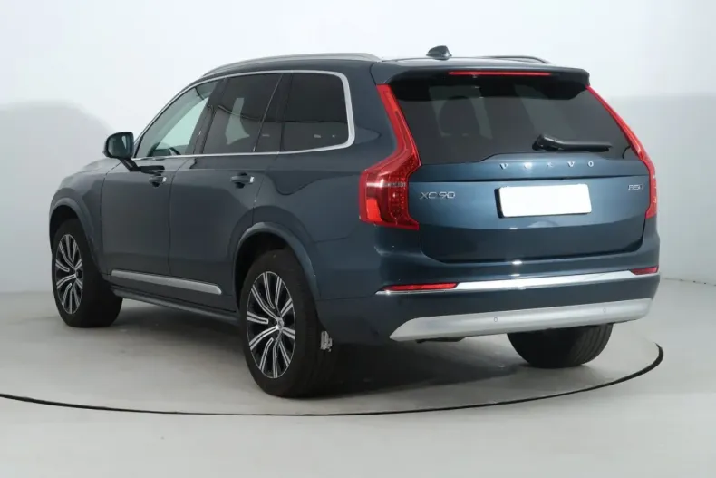 Volvo XC90 din 2022 cu 52.768 km - oferta VOL169216 - foto 4