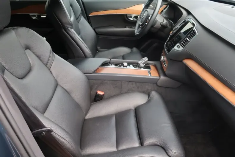 Volvo XC90 din 2022 cu 52.768 km - oferta VOL169216 - foto 9