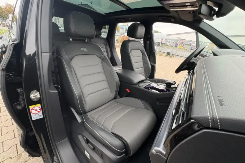 Volkswagen Touareg din 2025 cu 13.400 km - oferta VOL169232 - foto 30