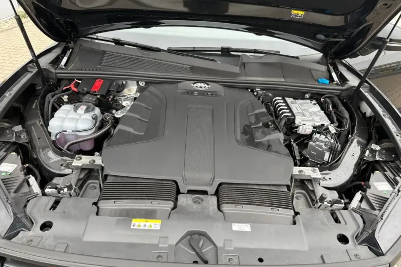 Volkswagen Touareg din 2025 cu 13.400 km - oferta VOL169232 - foto 32