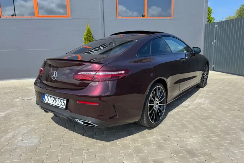 Mercedes-Benz E 300 din 2022 cu 39.800 km - oferta MER169233 - foto 6
