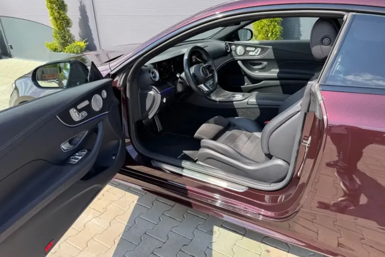 Mercedes-Benz E 300 din 2022 cu 39.800 km - oferta MER169233 - foto 11