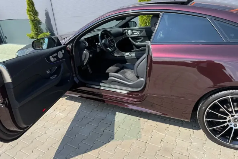 Mercedes-Benz E 300 din 2022 cu 39.800 km - oferta MER169233 - foto 12