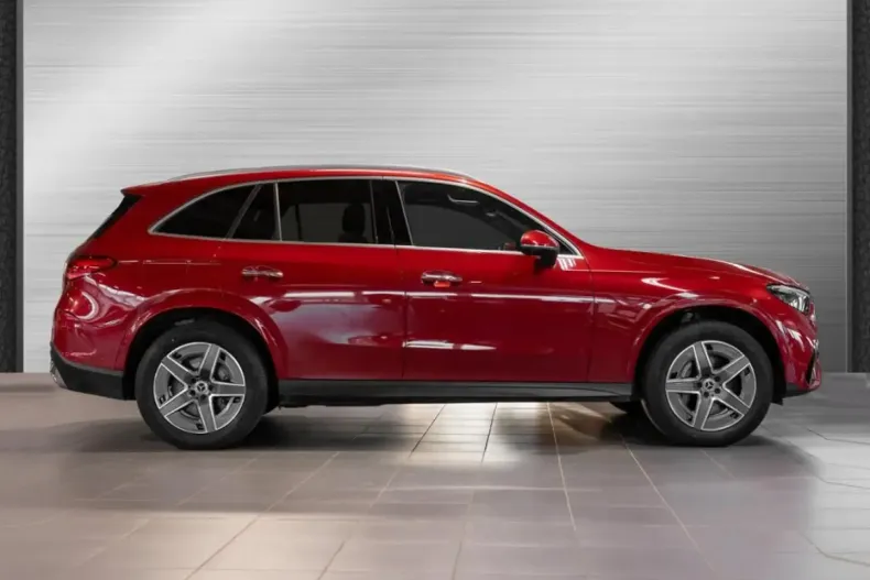 Mercedes-Benz GLC 300 din 2023 cu 23.855 km - oferta MER169236 - foto 2