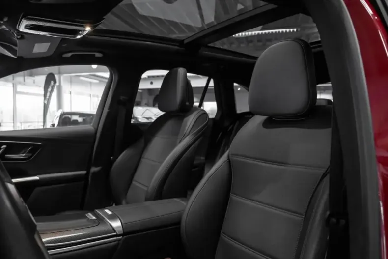 Mercedes-Benz GLC 300 din 2023 cu 23.855 km - oferta MER169236 - foto 6