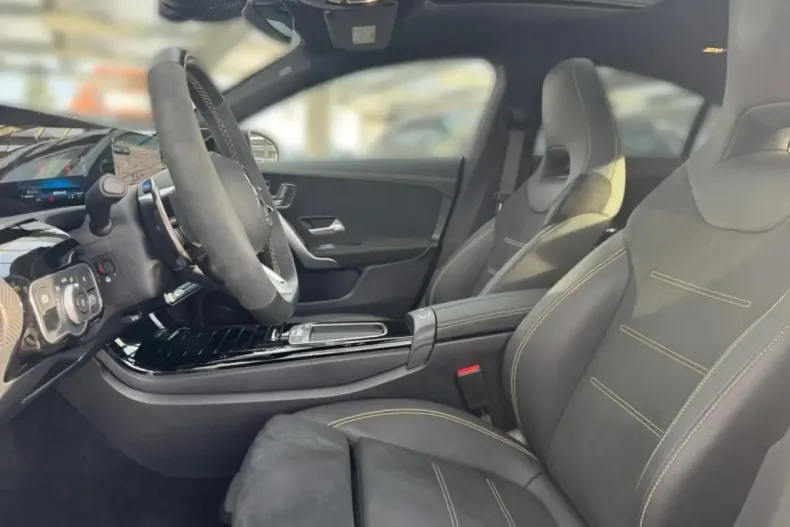 Mercedes-Benz CLA 45 AMG din 2025 cu 21.338 km - oferta MER169244 - foto 8