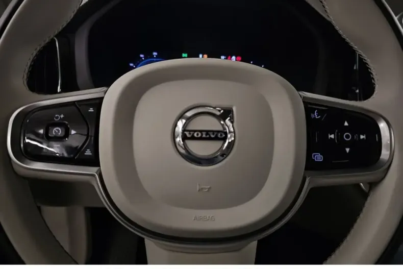 Volvo XC60 din 2025 cu 5.000 km - oferta VOL169245 - foto 12