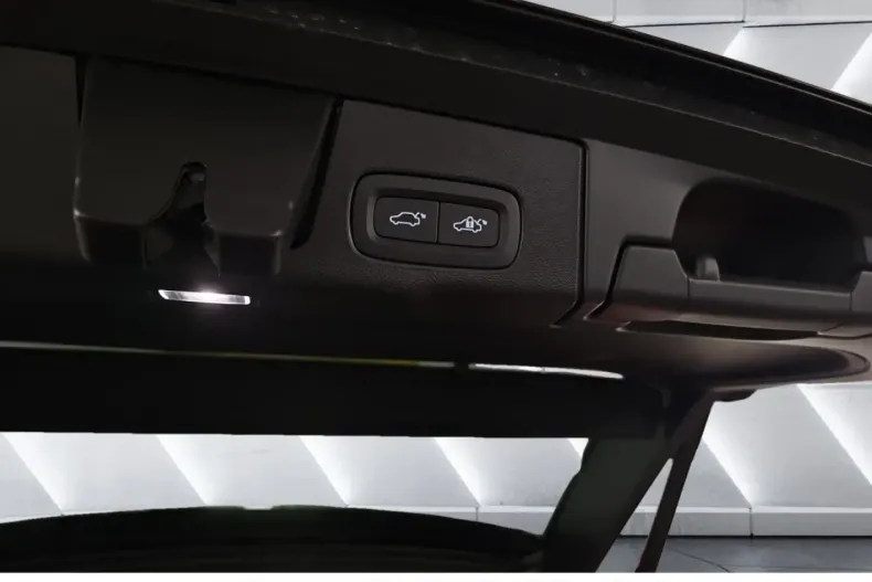 Volvo XC60 din 2025 cu 5.000 km - oferta VOL169245 - foto 17