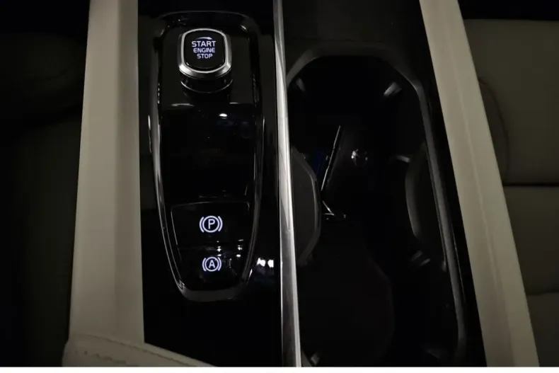 Volvo XC60 din 2025 cu 5.000 km - oferta VOL169245 - foto 30