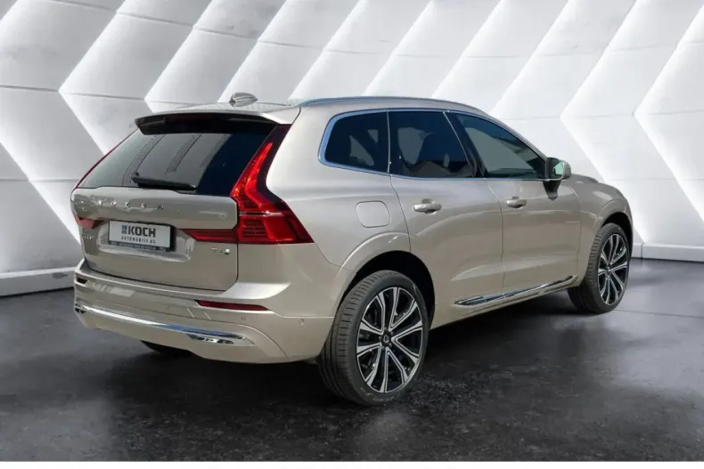 Volvo XC60 din 2025 cu 5.000 km - oferta VOL169253 - foto 3