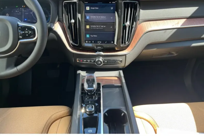 Volvo XC60 din 2025 cu 5.000 km - oferta VOL169253 - foto 8