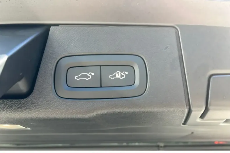 Volvo XC60 din 2025 cu 5.000 km - oferta VOL169253 - foto 14