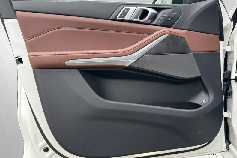 BMW X5 din 2025 cu 15.100 km - oferta BMW169295 - foto 17