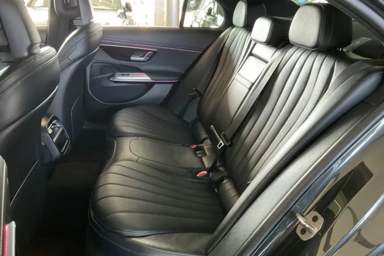 Mercedes-Benz E 450 din 2024 cu 27.651 km - oferta MER169315 - foto 8