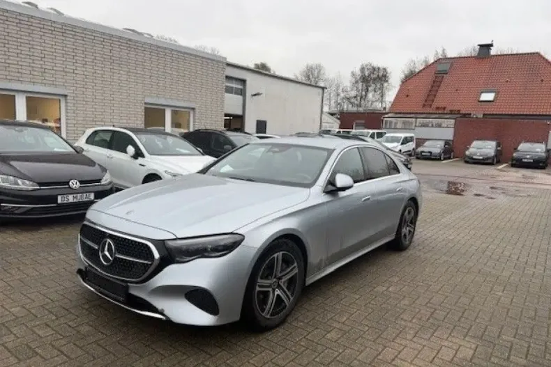 Mercedes-Benz E 450 din 2024 cu 49.863 km - oferta MER169316 - foto 2