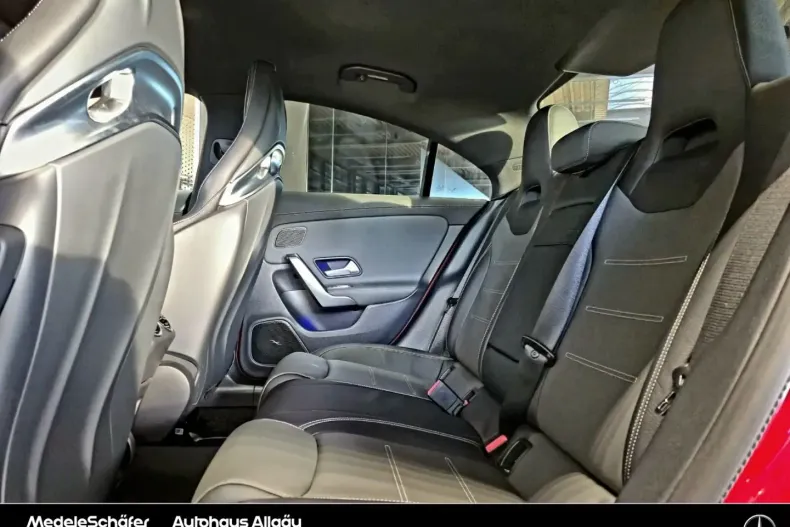 Mercedes-Benz CLA 45 AMG din 2024 cu 4.561 km - oferta MER169323 - foto 8